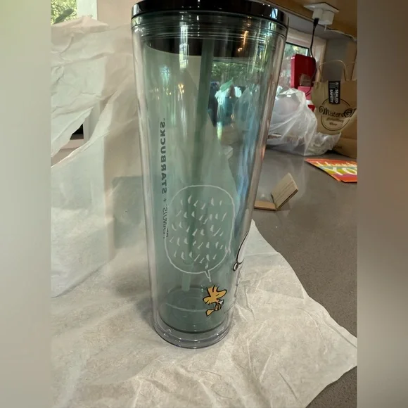 Starbucks Peanuts Snoopy Joe Cool Limited Edition 24oz Insulated Cup Mug New - Picture 2 of 6